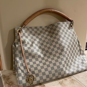Louis Vuitton artsy Damier handbag